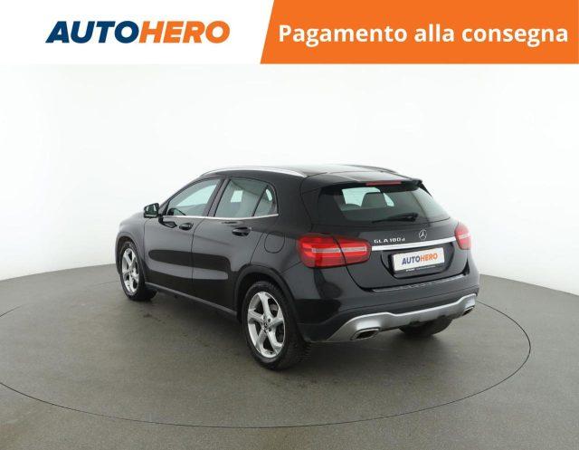 MERCEDES-BENZ GLA 180 d Automatic Sport