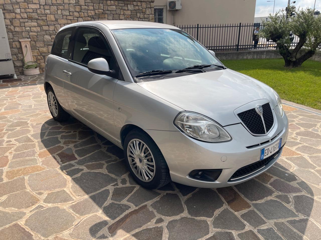 Lancia Ypsilon 1.4 Ecochic GPL