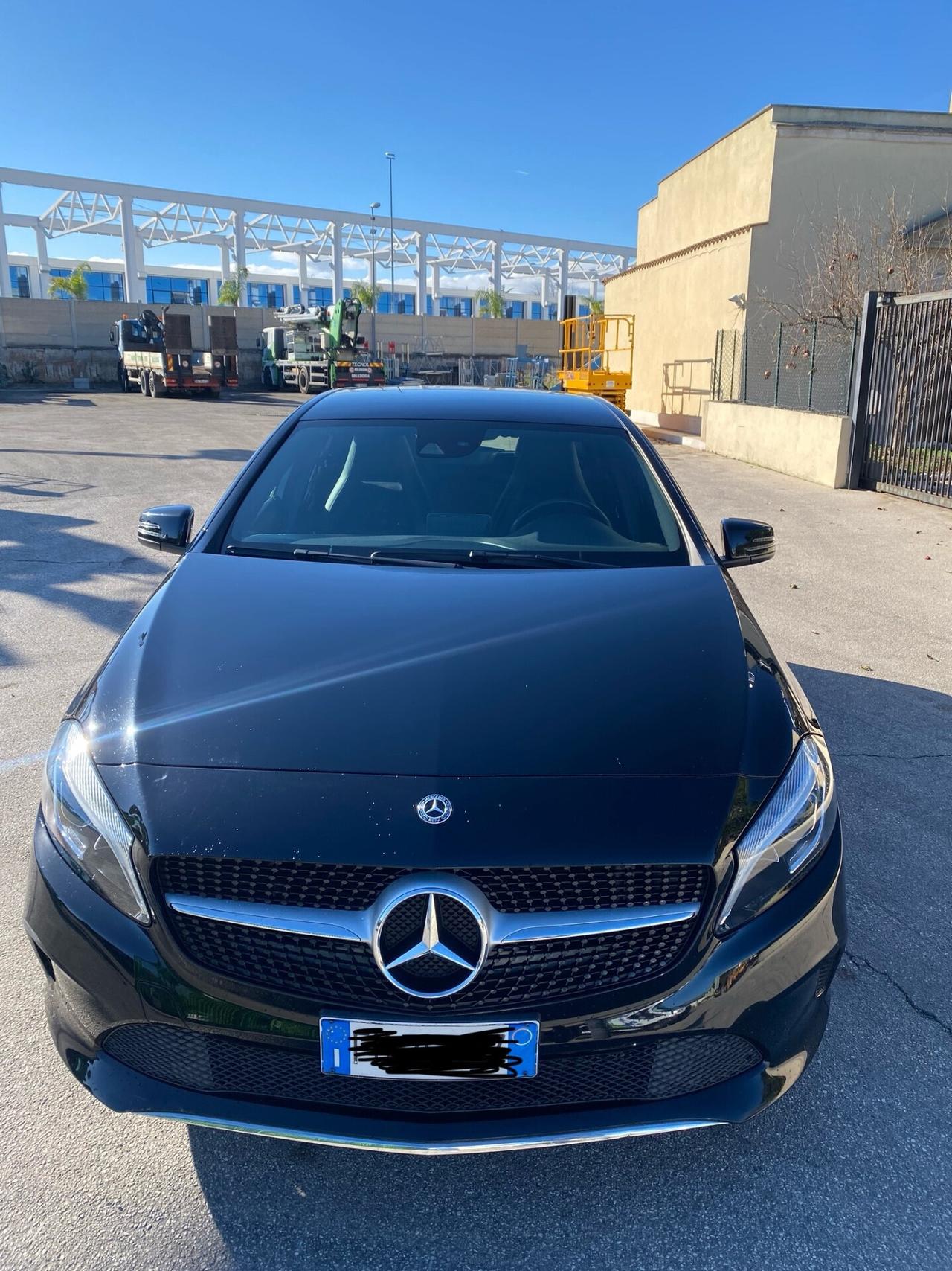 Mercedes-benz A 180 A 180 d Premium