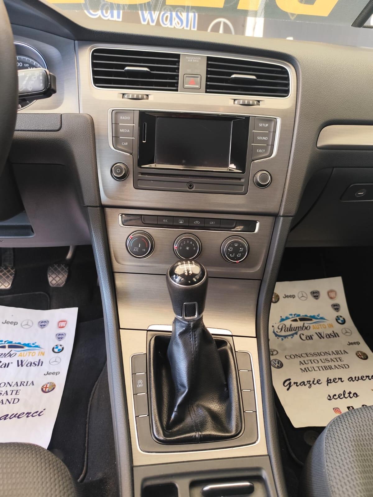 Volkswagen Golf Business 1.6 TDI DSG 5p. Highline