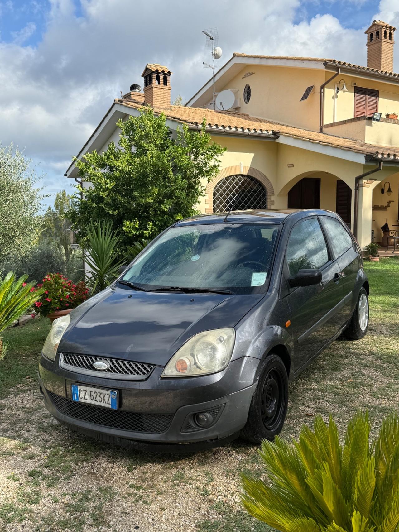 Ford Fiesta 1.2 16V 5p. Ghia