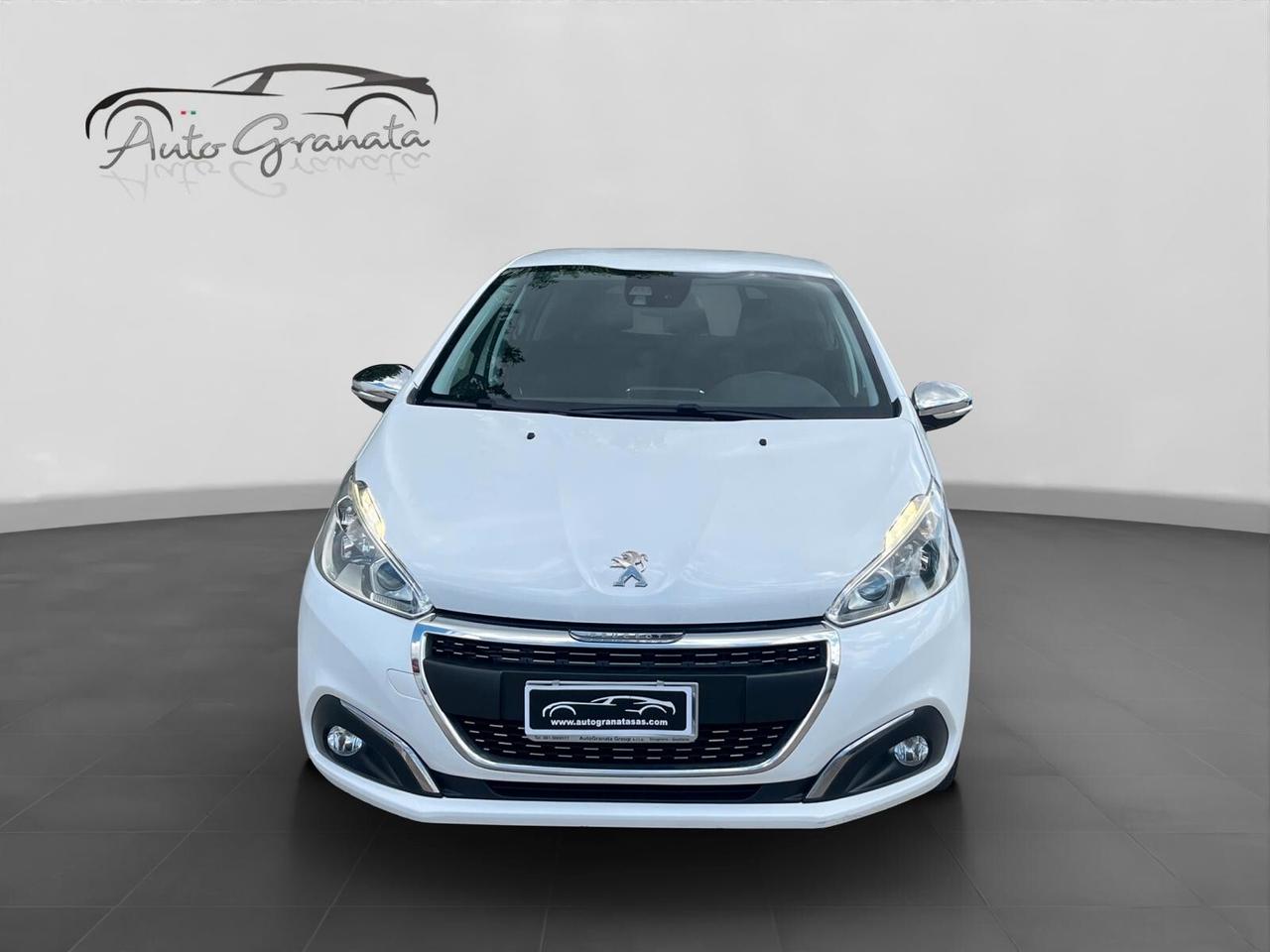 Peugeot 208 1.2 benz. Allure NEOPATENTATI COME NUOVA