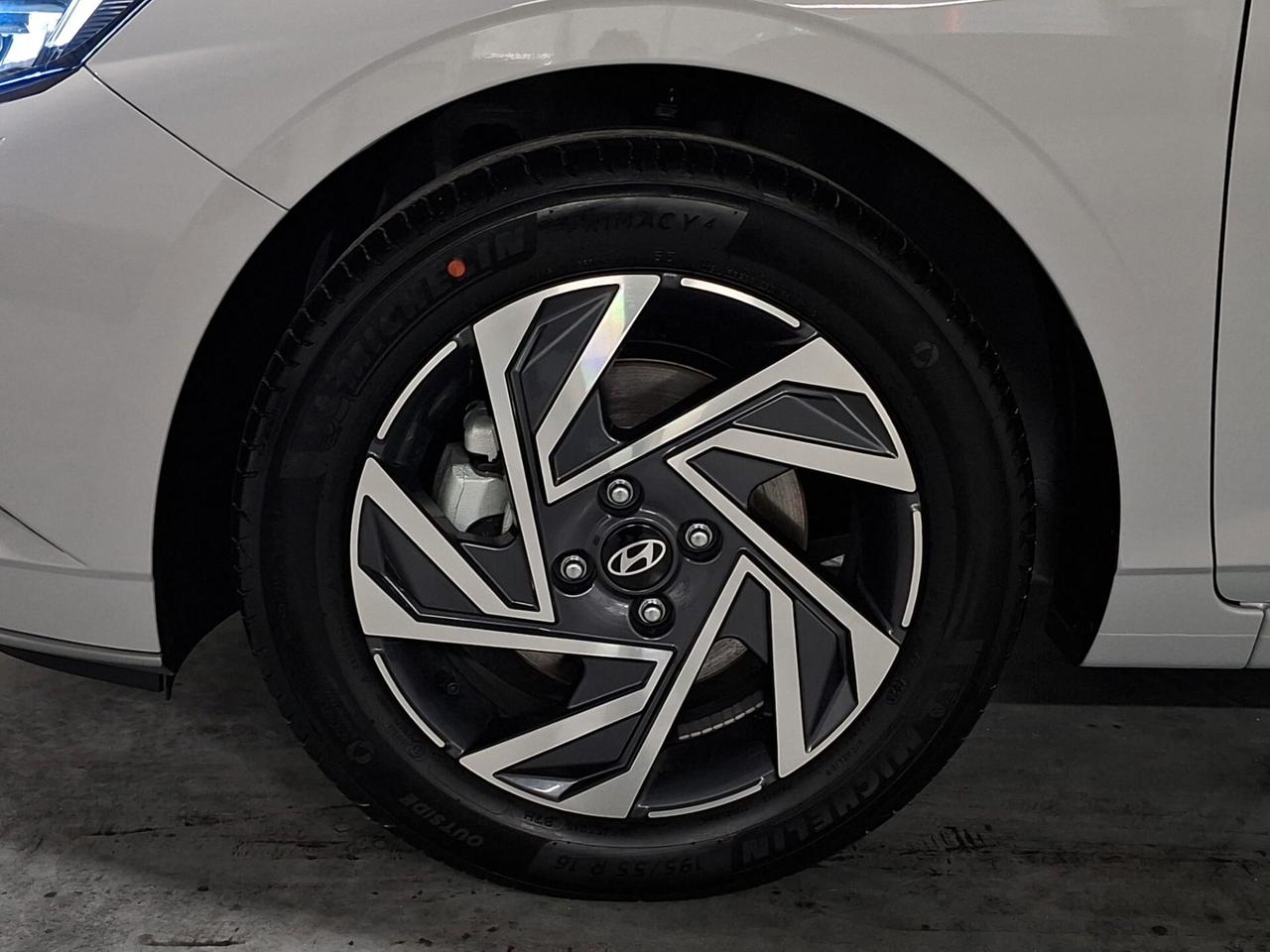 Hyundai i20 1000 T-GDi Connectline DCT Automatica Km. 0