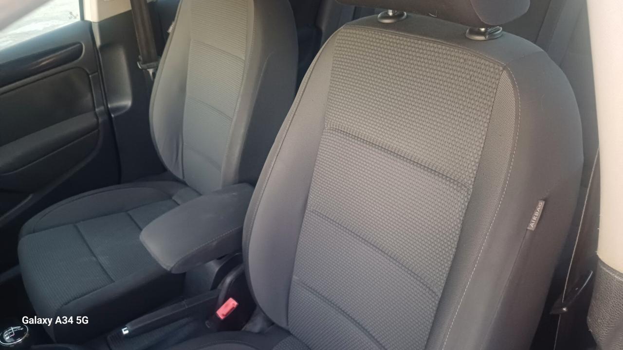 Volkswagen Golf Business 1.6 TDI 5p. Highline