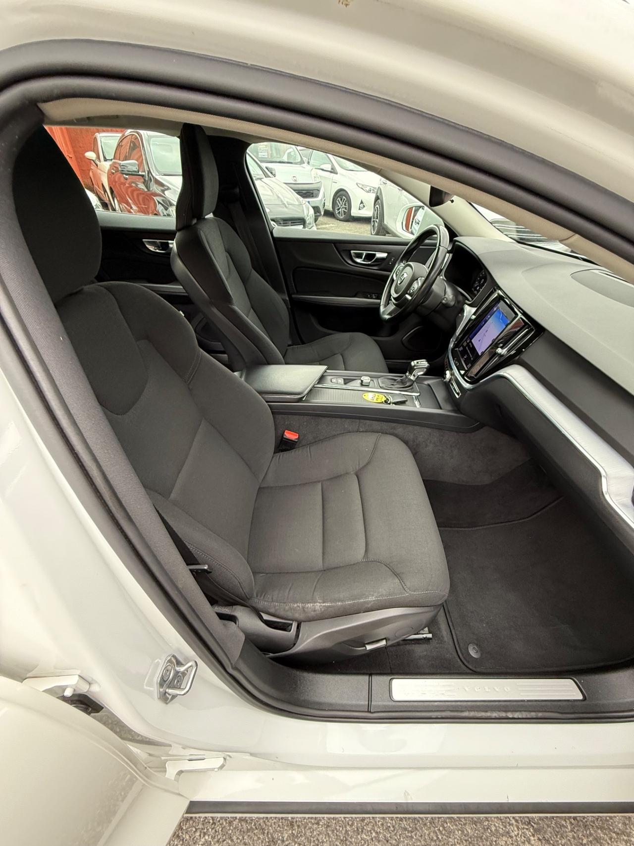 V60 D3 Geartronic Business Plus-unipro-rate-