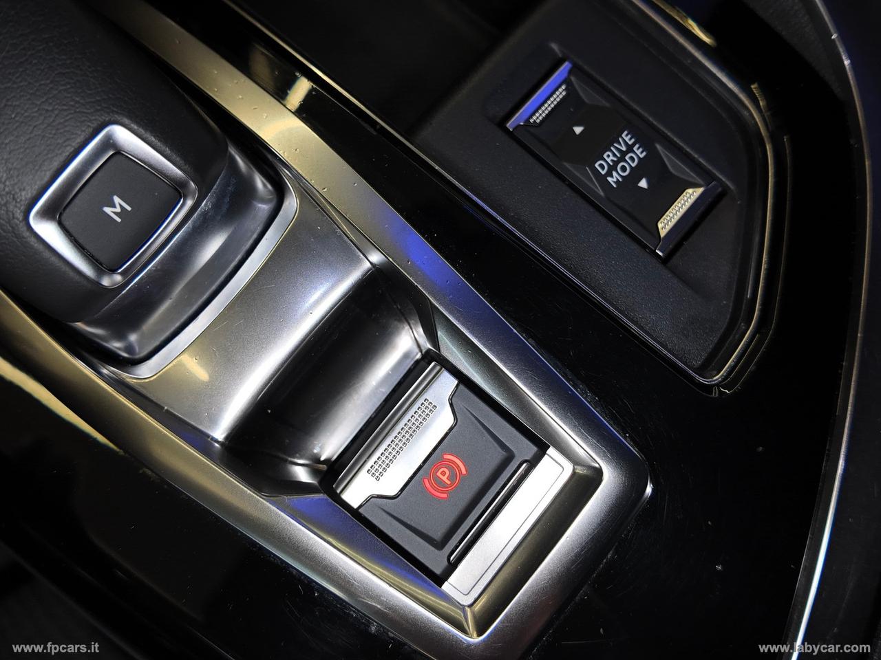 PEUGEOT 3008 BlueHDi 130 S&S EAT8 Allure