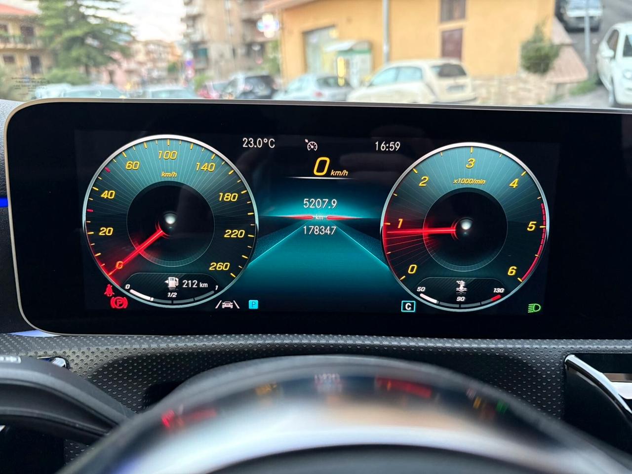 Mercedes-benz A 180 d Premium AMG