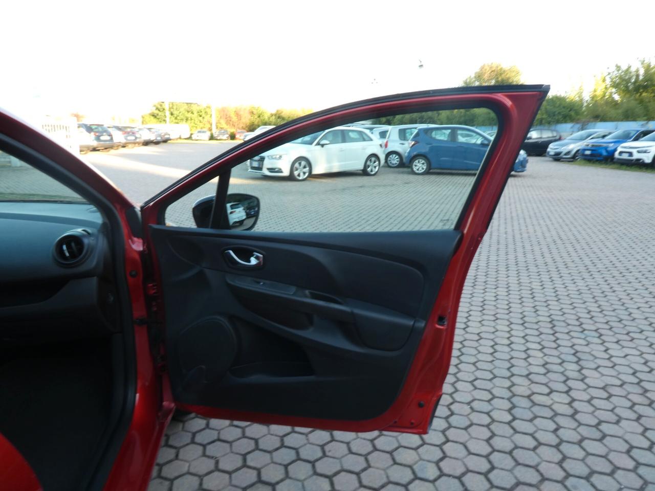 Renault Clio 1.2 75CV GPL 5 porte Live OK NEOPATENTATI