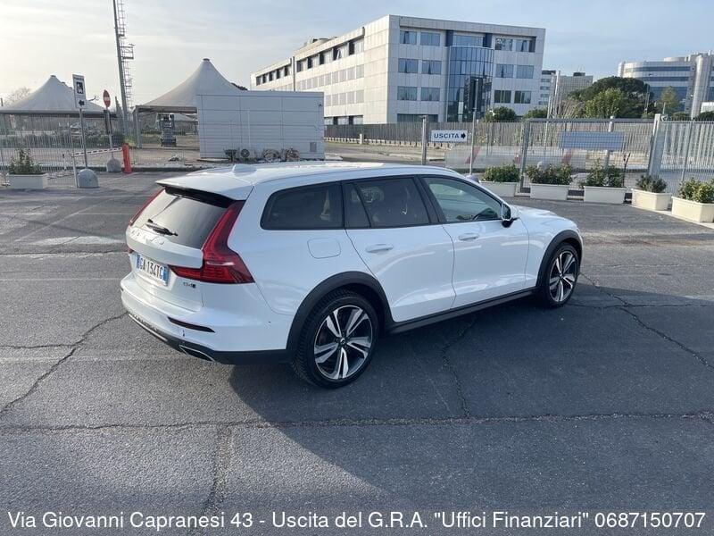 Volvo V60 Cross Country D4 AWD Geartronic Business Plus