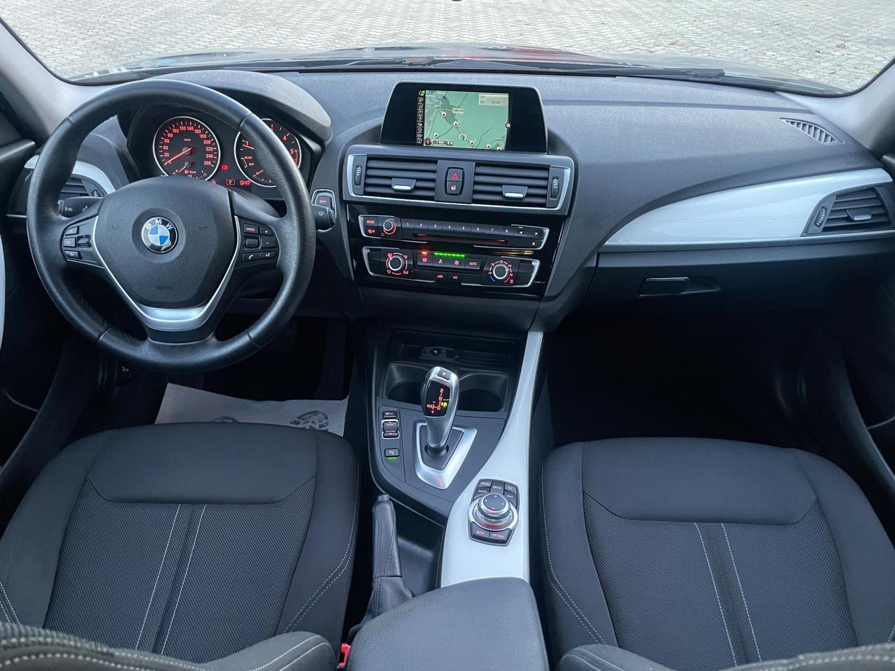 Bmw 118 118d 5p. Urban
