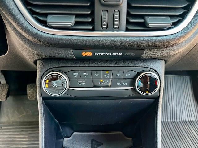 Ford Fiesta 5p 1.1 Titanium 75cv "FARI FULL LED / PDC / TAGLIANDI FORD "