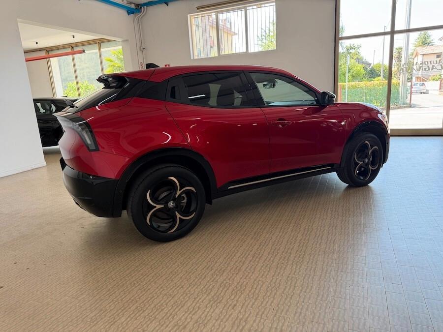 Alfa Romeo Junior 1.2 145 CV Hybrid eDCT6 Q4 Intensa Km 1200 ROSSO BRERA 4X4