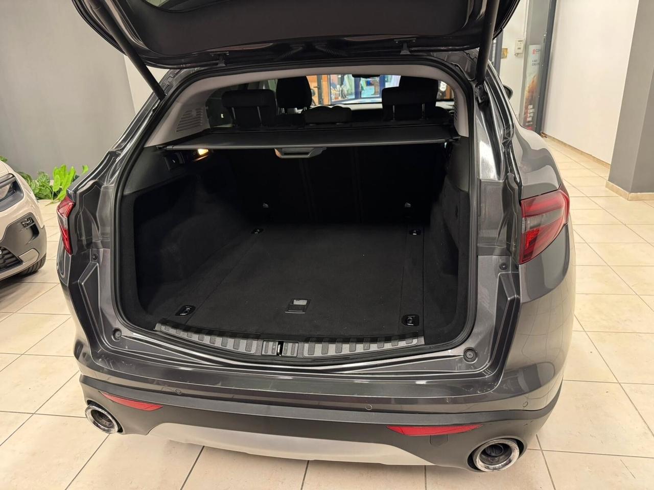 Alfa Romeo Stelvio 2.2 Turbodiesel 190 CV AT8 RWD Executive