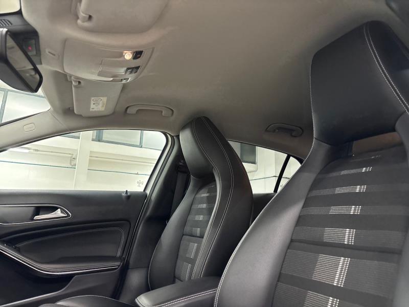 Mercedes GLA 200 200 D Sport 7G-DCT