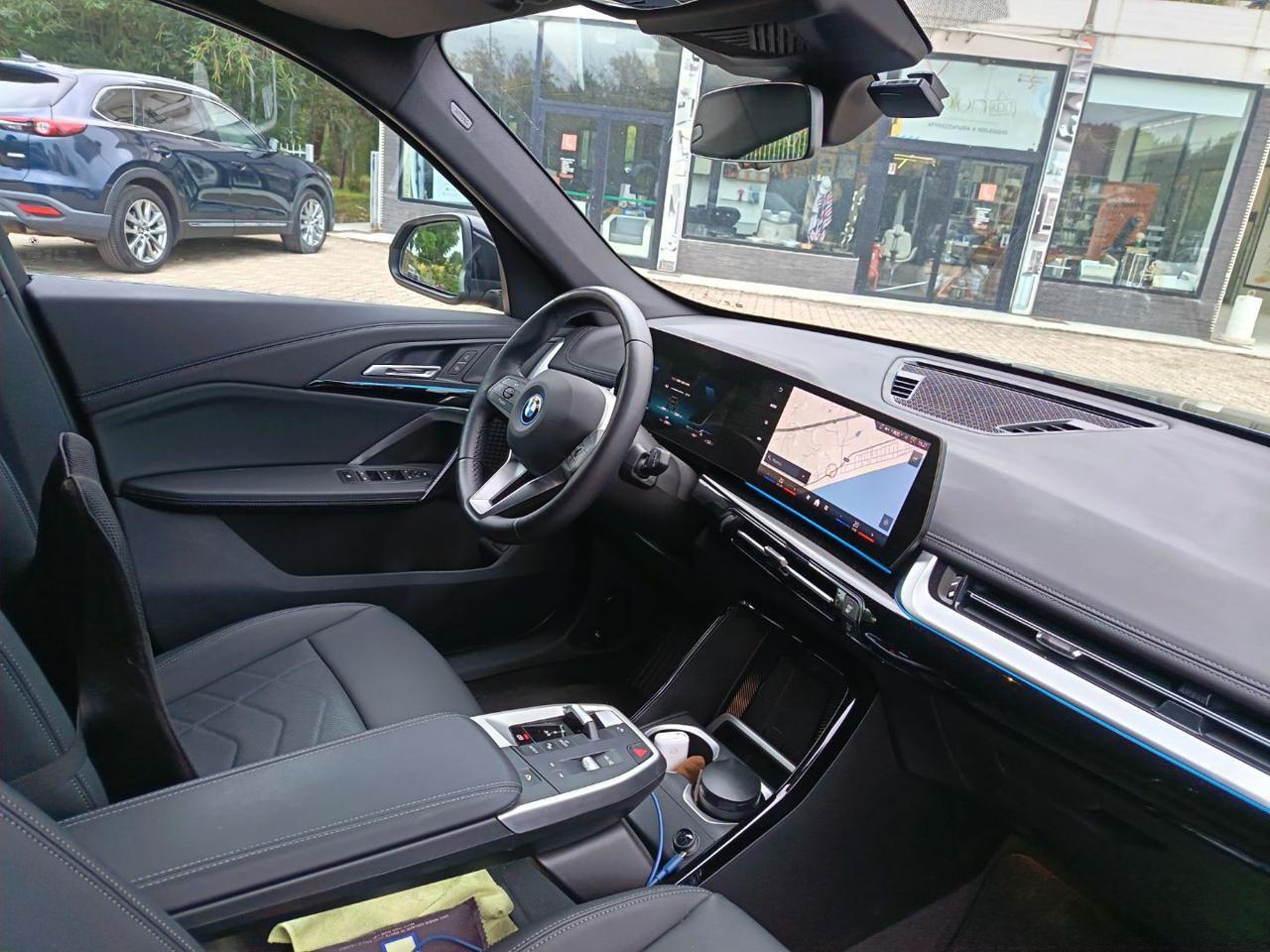 BMW iX1 eDrive 20 Special Edition