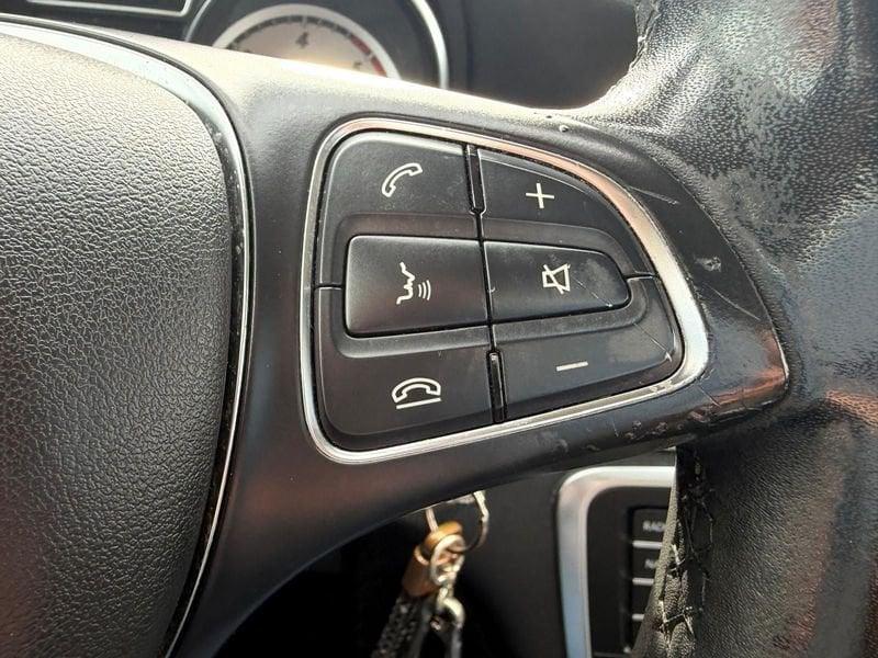 Mercedes-Benz GLA 180 d Business