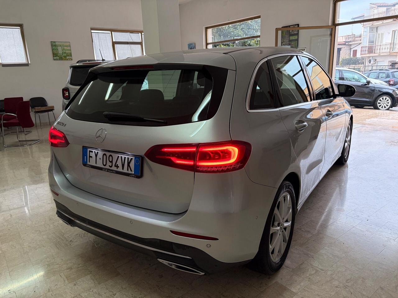 MERCEDES CLASSE B 180 d BUSINESS EXTRA