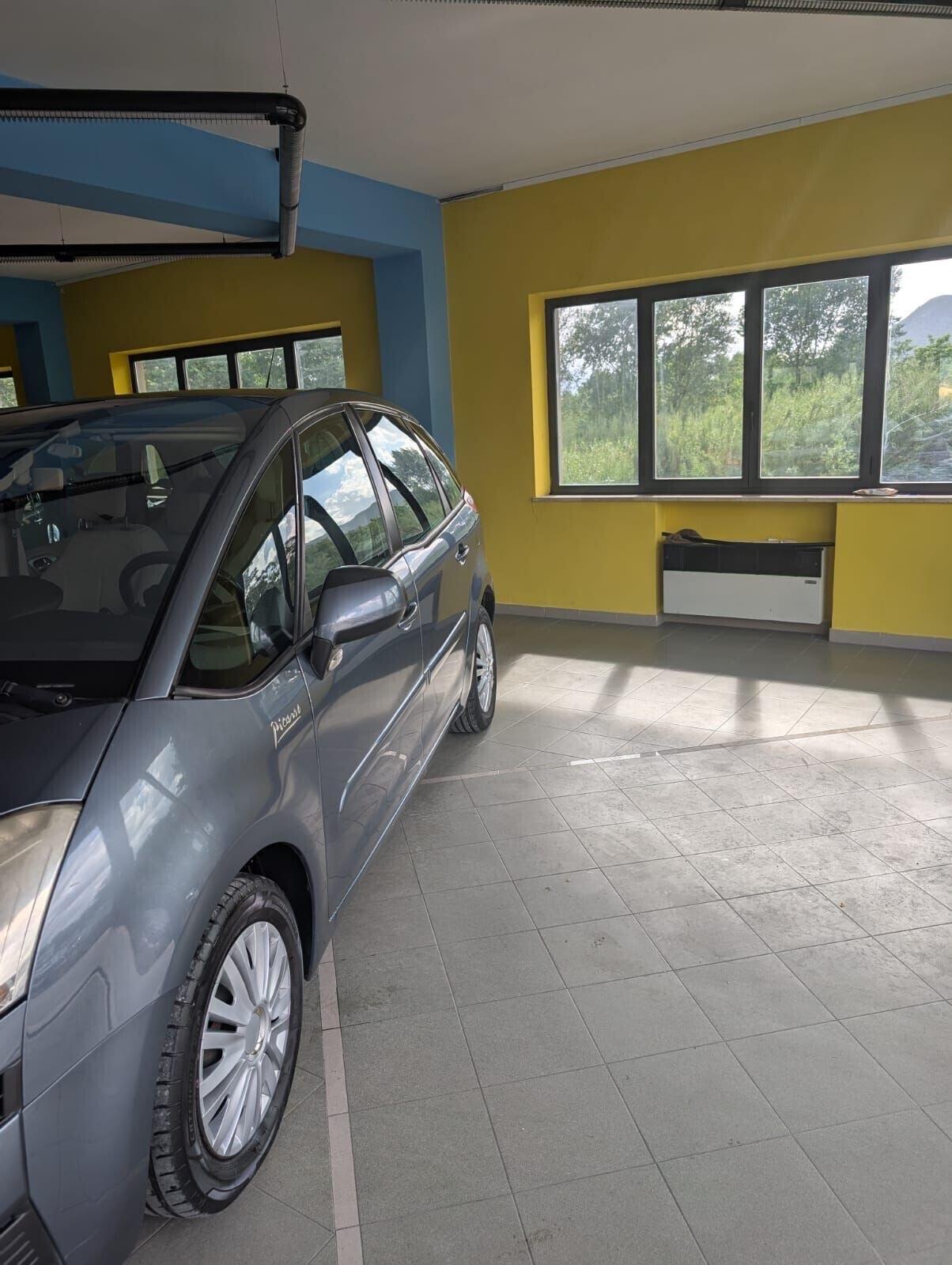 Citroen C4 Picasso 1.6 HDi 110 cv distribuzione effettuata da poco