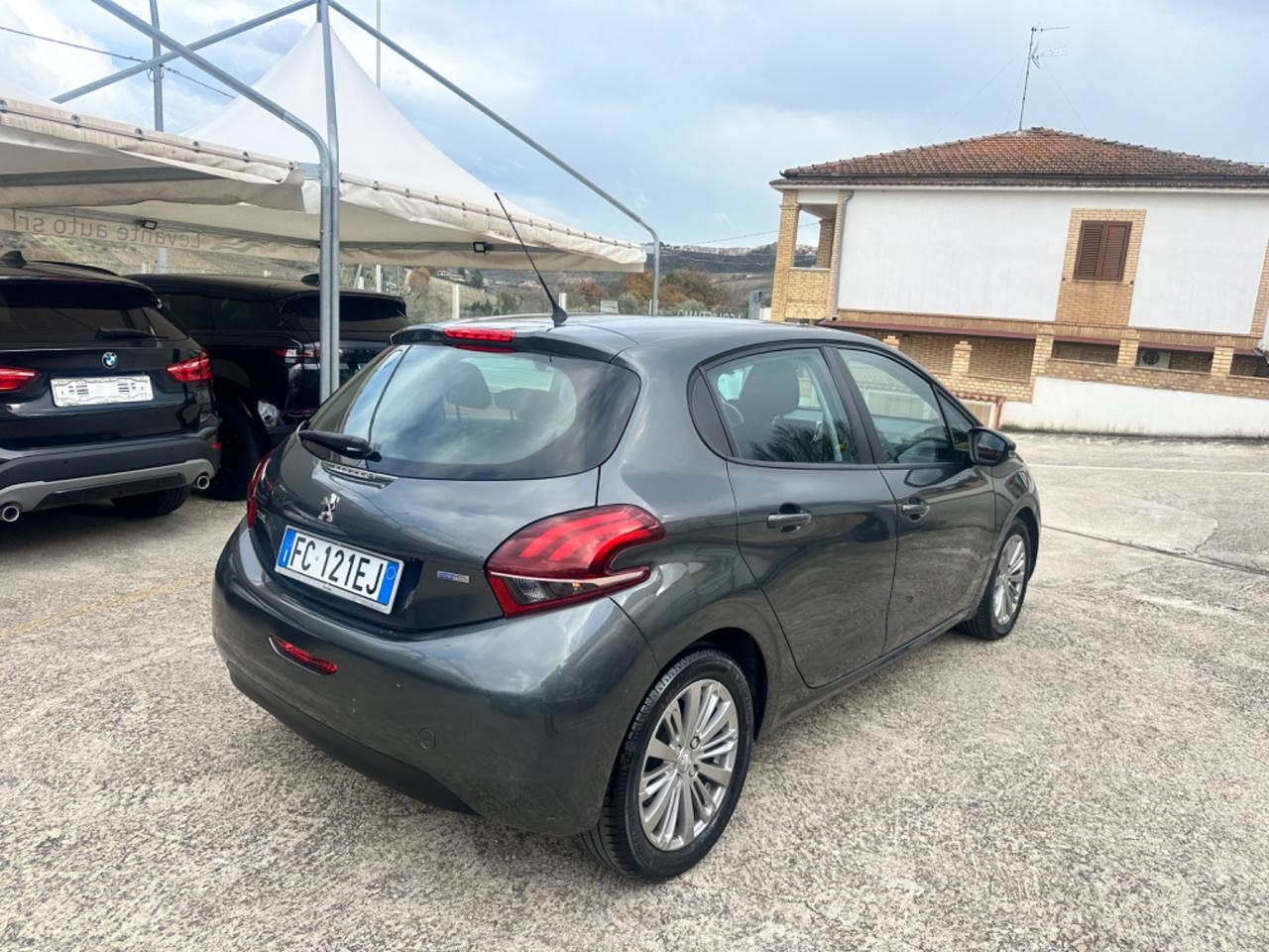 Peugeot 208 PureTech 82 5 porte Active