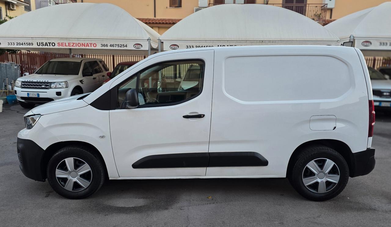 Peugeot Partner BlueHDi 100 S&S PC Furgone Pro