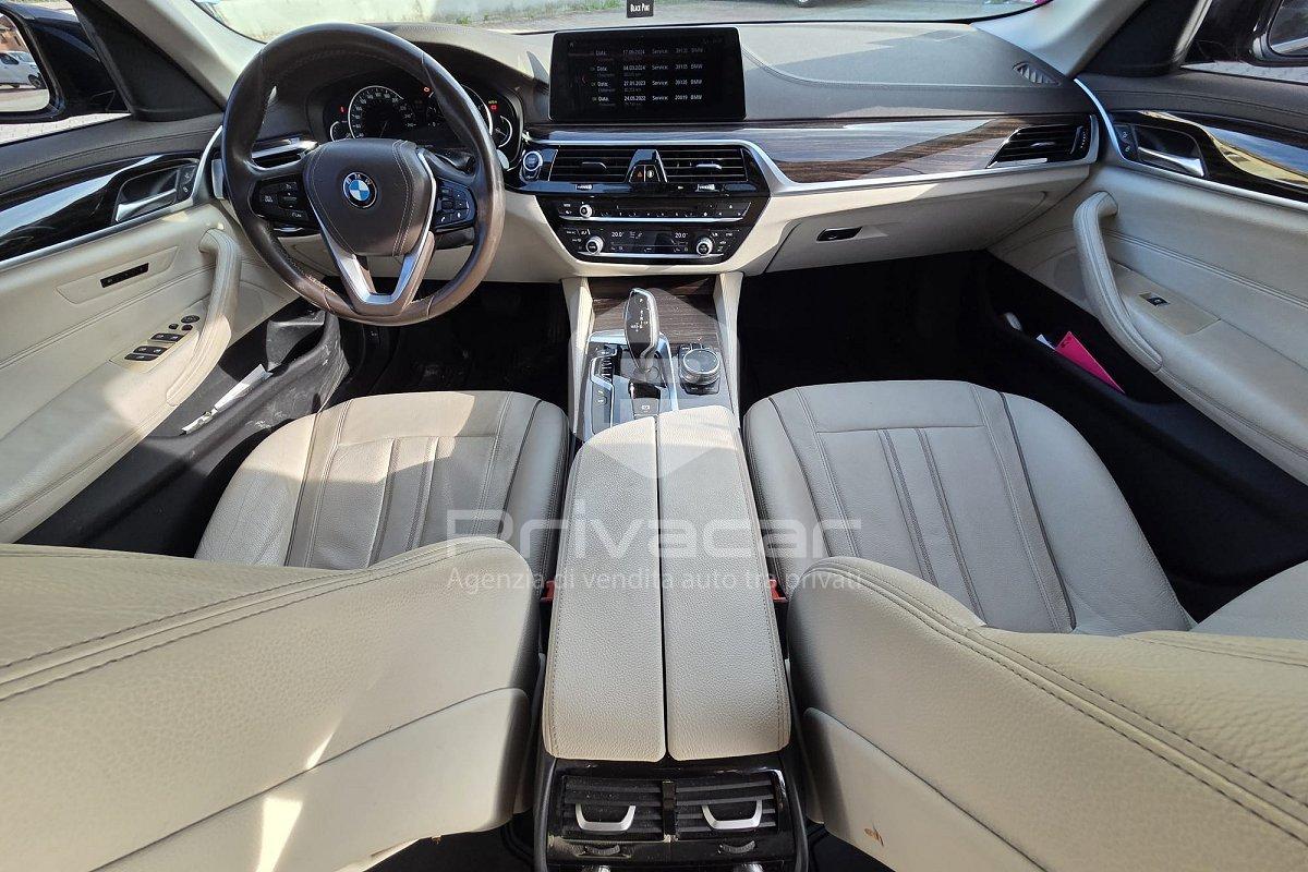 BMW 530d xDrive 249CV Touring Luxury
