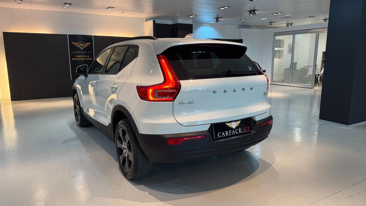 Volvo XC40 T2 1.5 140CV AUTOMATICO - 2021