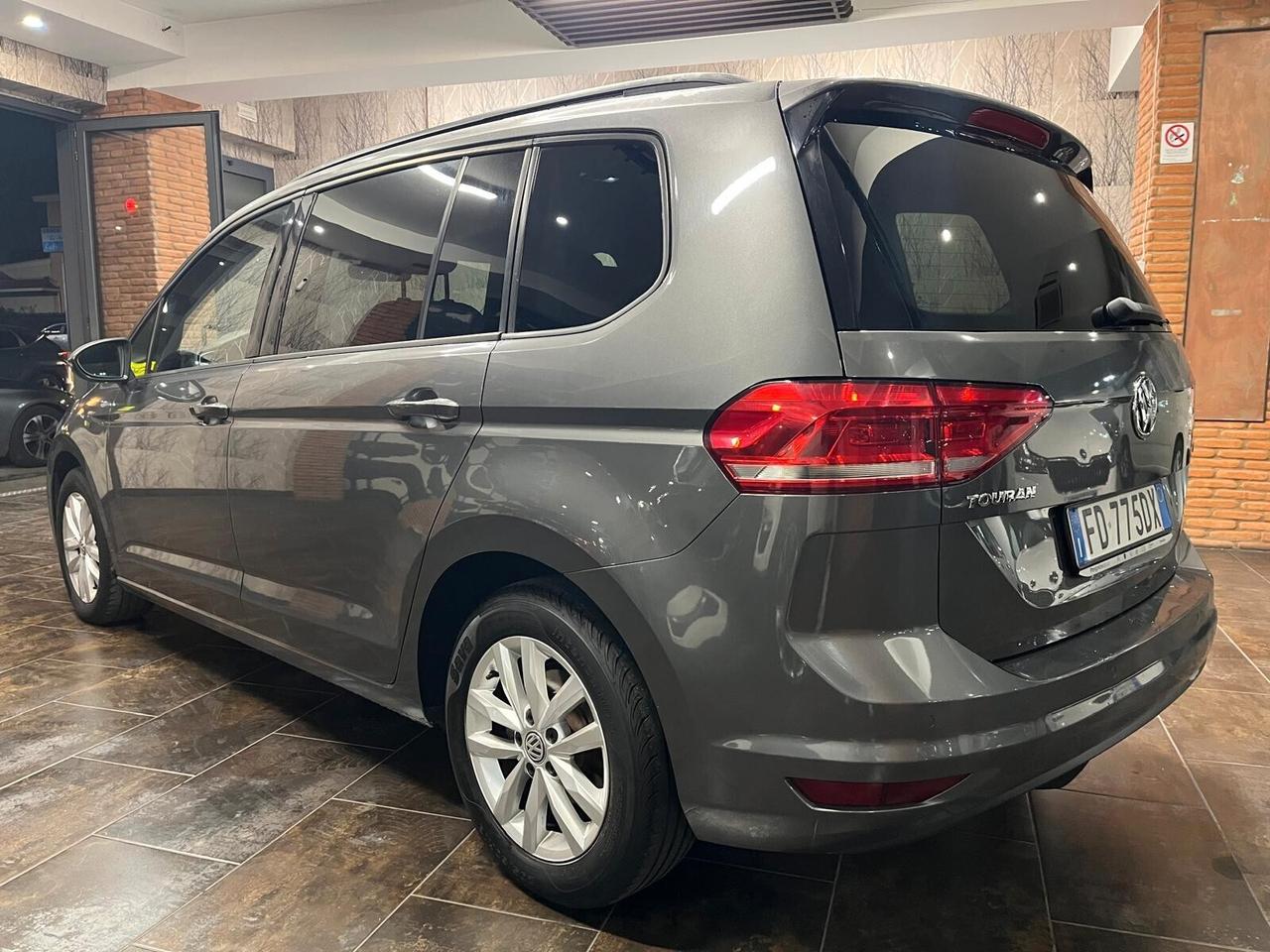 Volkswagen Touran 1.6 TDI DSG Comfortline BlueMotion Technology