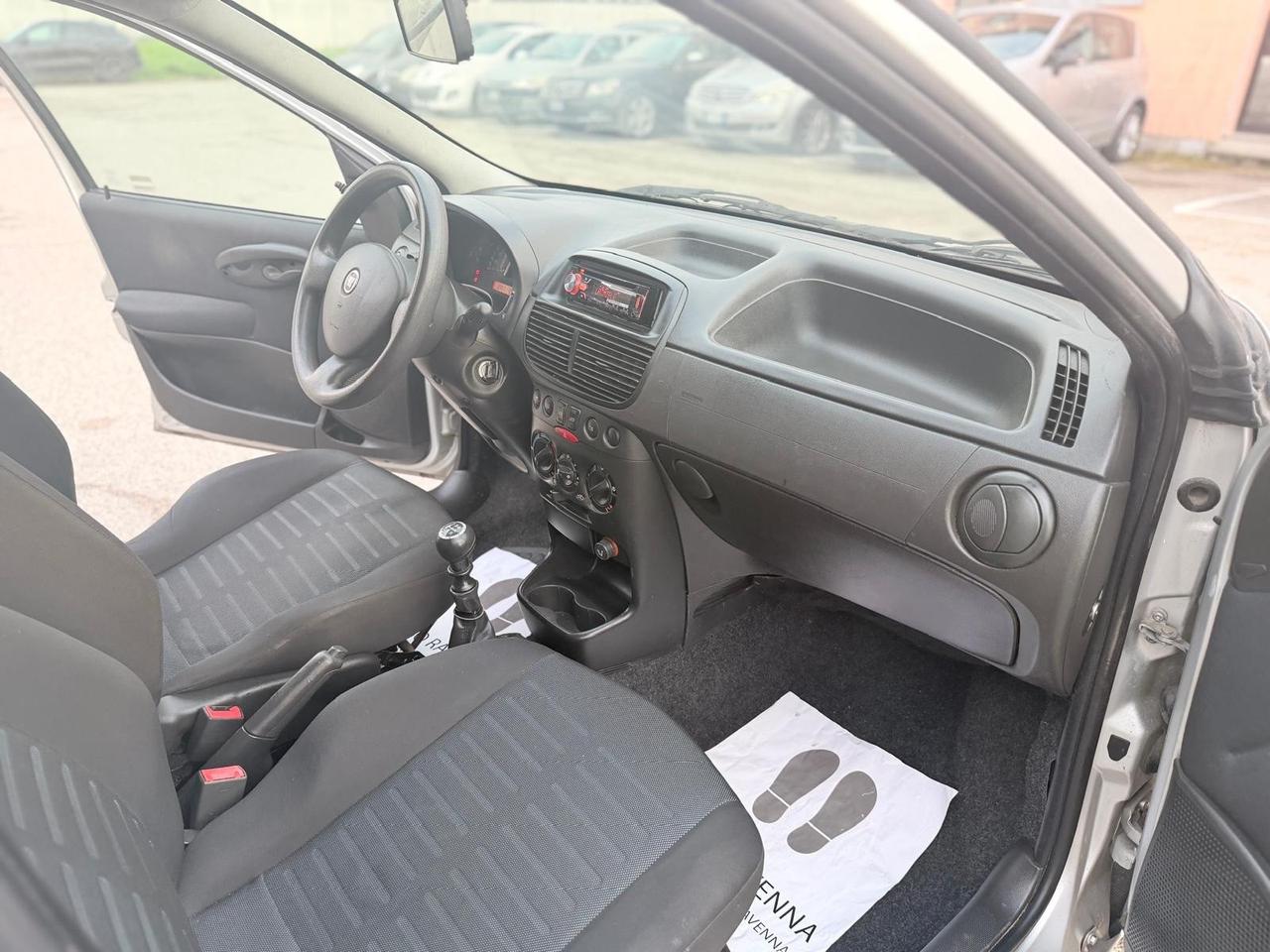 Fiat Punto 1.2 GPL 2010 Neopatentati