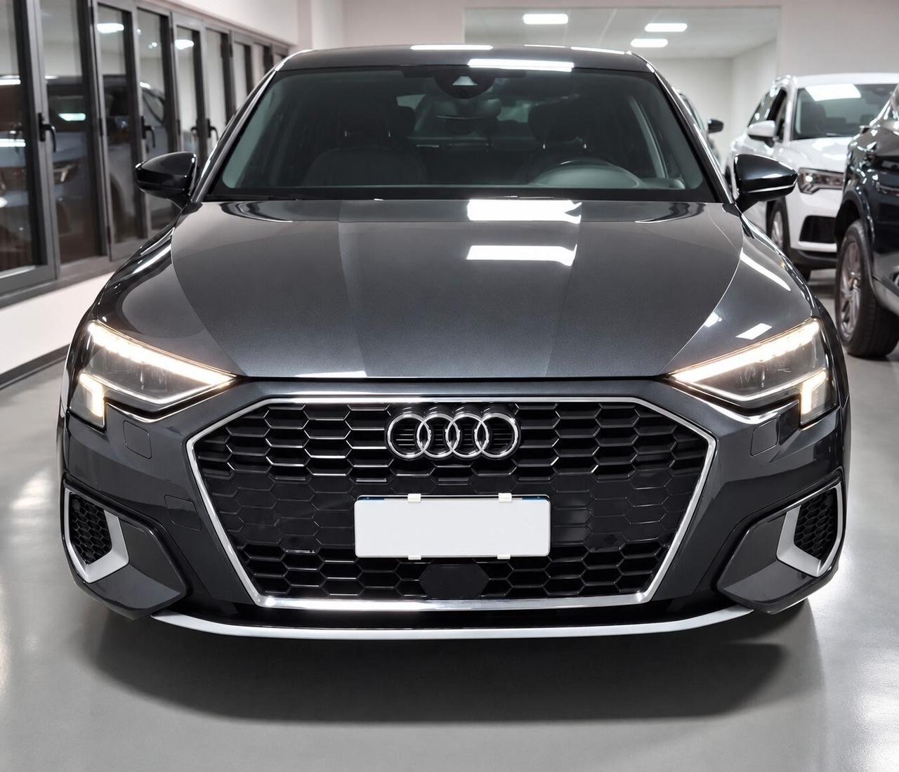 Audi A3 SPB 35 TFSI S line edition Fari full led