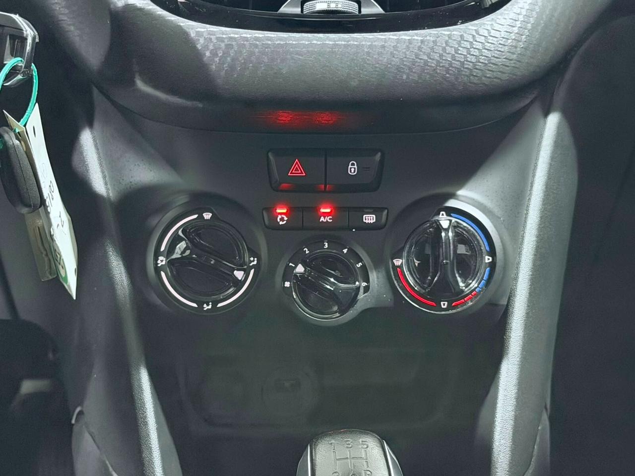 PEUGEOT 208 1.5HDI 102CV 69.000km 2019 1PROPRIETARIO