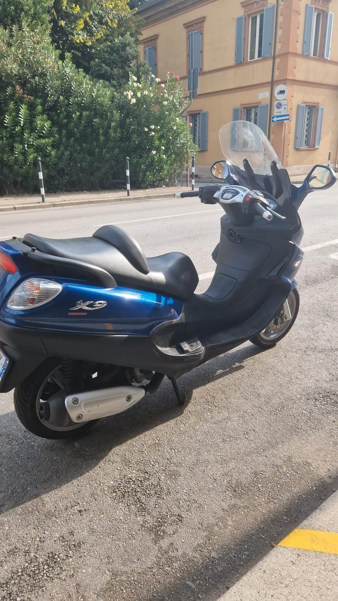 Piaggio X9 250 C.C Blu Met. 05/2004