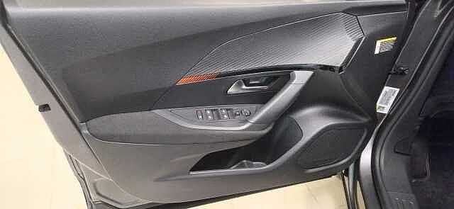 Peugeot 2008 PureTech 130 S&S EAT8 Active Pack