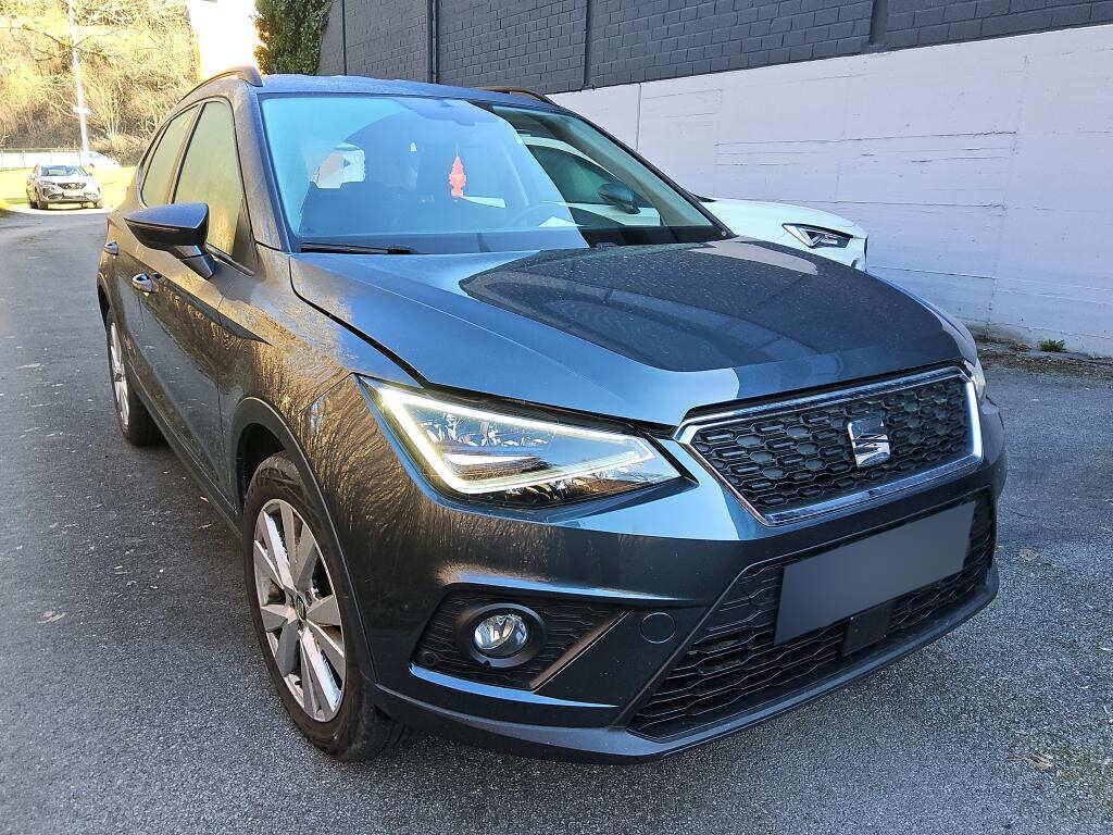 Seat Arona 1.0 TGI Style 90cv LED, Navi, Sedili risc, Retrocamera