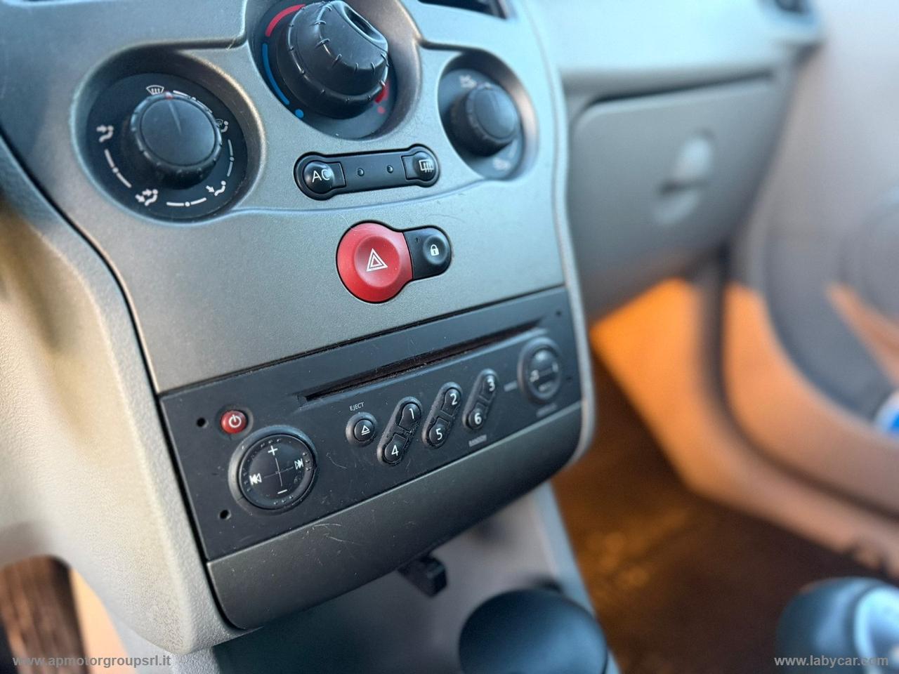 RENAULT Modus 1.2 16V Dynamique