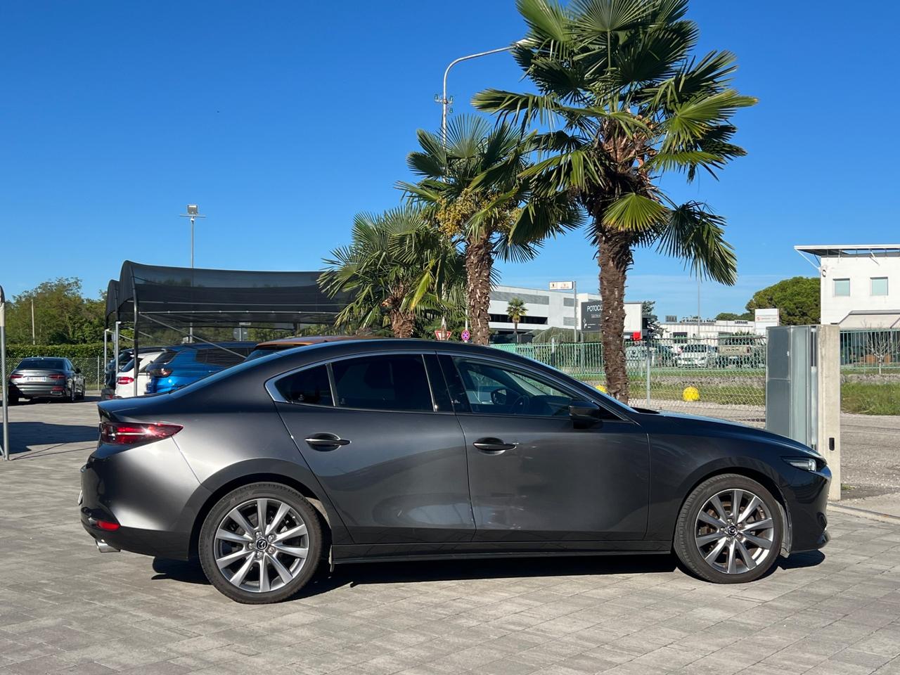 Mazda 3 2.0 m-hybrid sedan Executive FINANZIABILE
