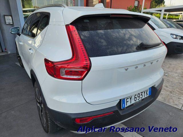 VOLVO XC40 D3 AWD Geartronic Momentum