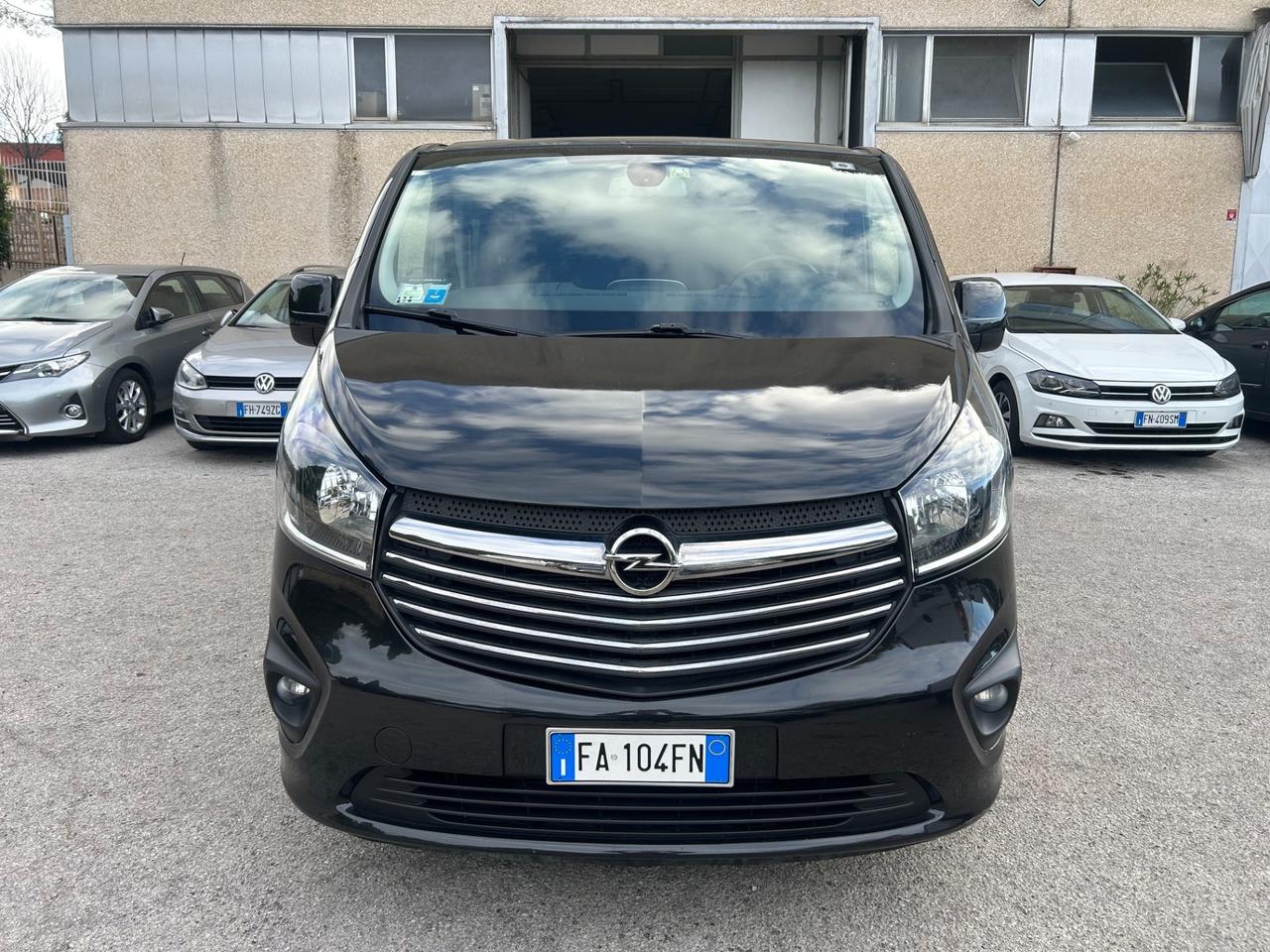 Opel Vivaro 29 1.6 CDTI 9 Posti Gancio Traino Extra long