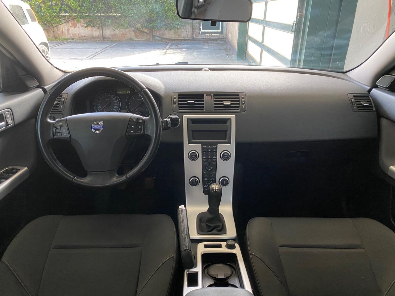 Volvo V50 1.6D 2012 • Spaziosa e sicura