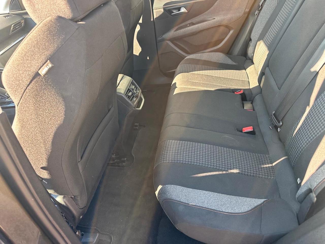 Peugeot 3008 BlueHDi 130 S&S EAT8 Allure NEOPATENTATI