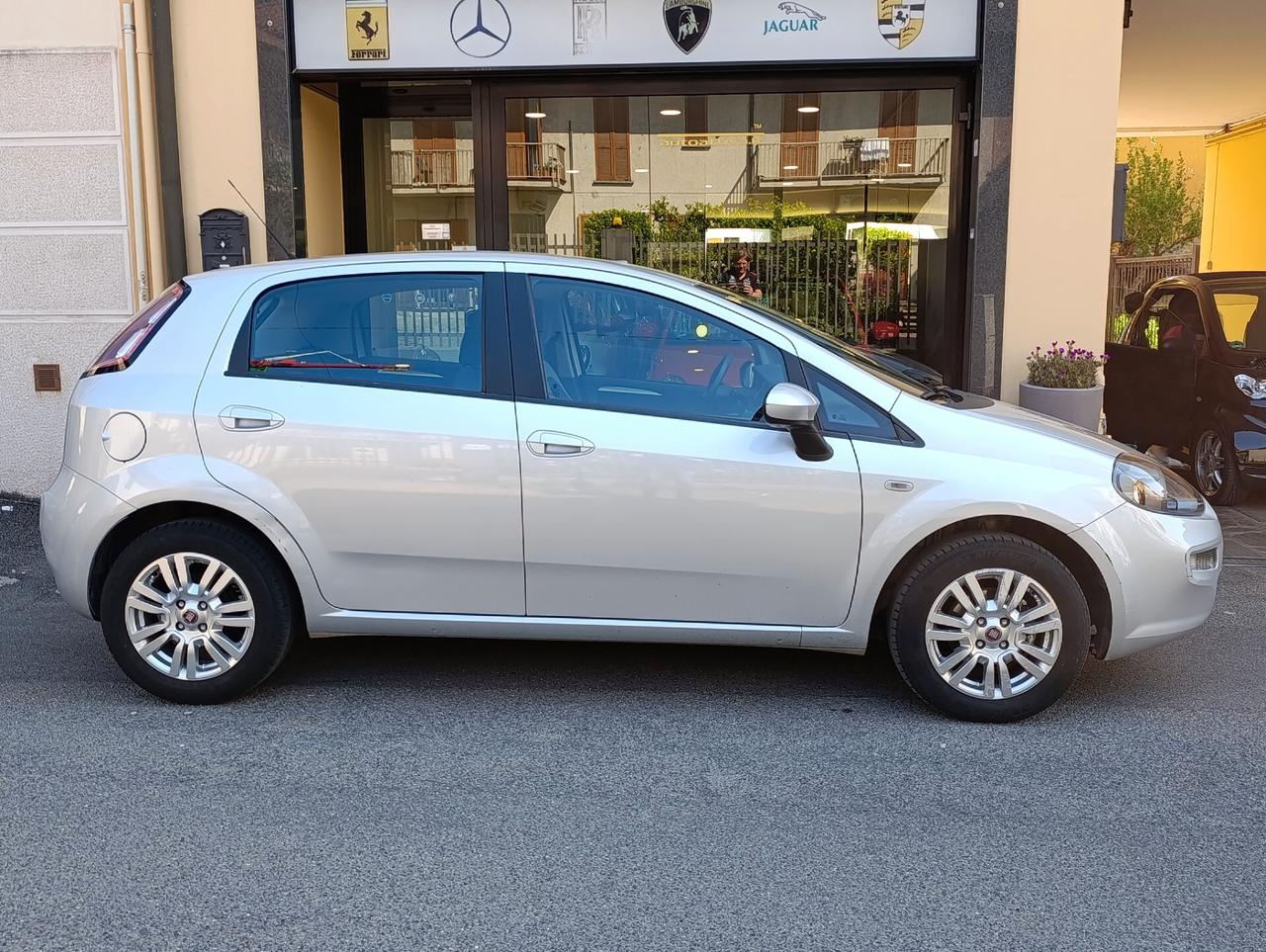 Fiat Punto 1.2 8V 5 porte Lounge solo 48.794 certificati