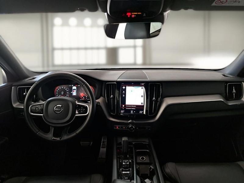 VOLVO XC60 B4 D AWD automatico R-Design