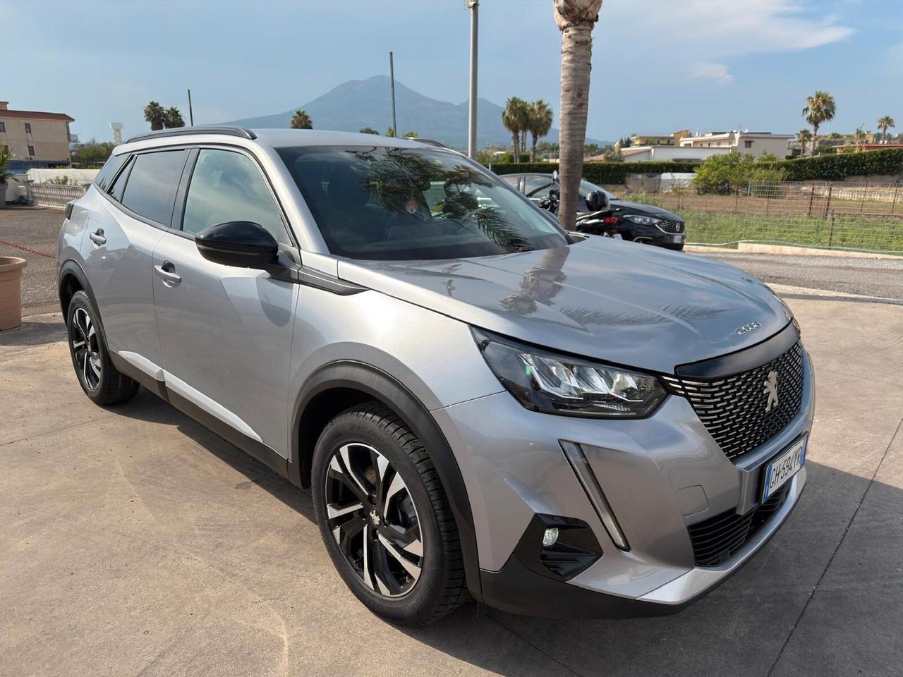 Peugeot 2008 1.5 Hdi 130cv EAT8 Allure 2022 Automatica