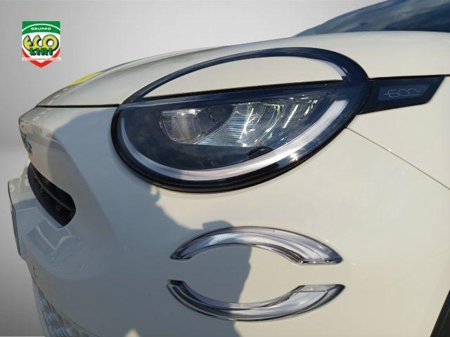FIAT 600 Hybrid 100 CV DCT MHEV La Prima