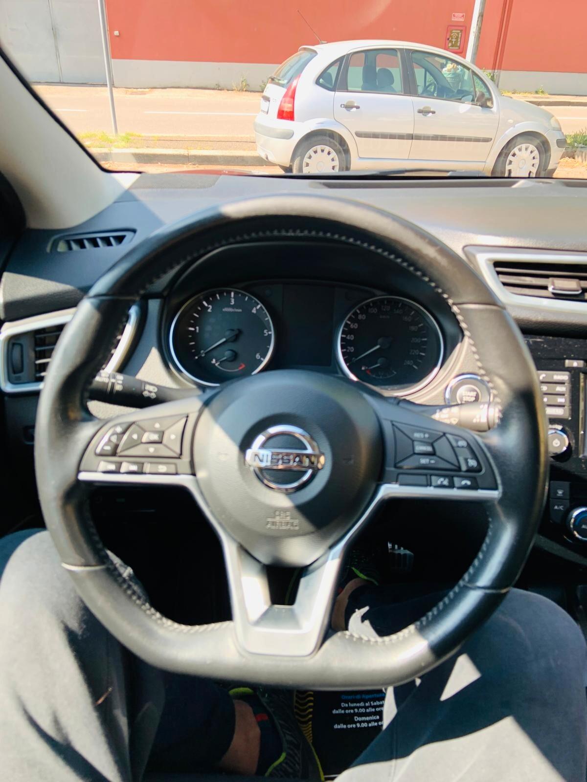 Nissan Qashqai 1.6 dCi 2WD Visia Automatico