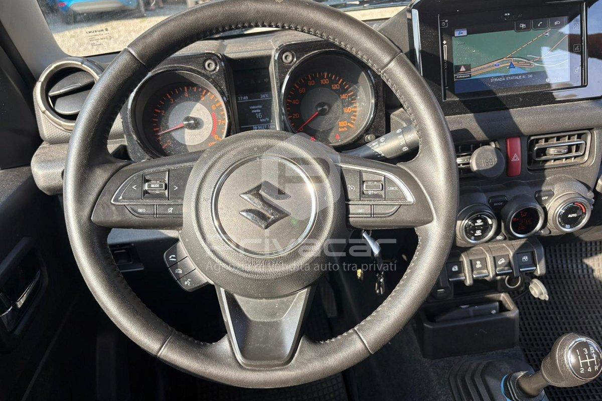 SUZUKI Jimny 1.5 5MT Top