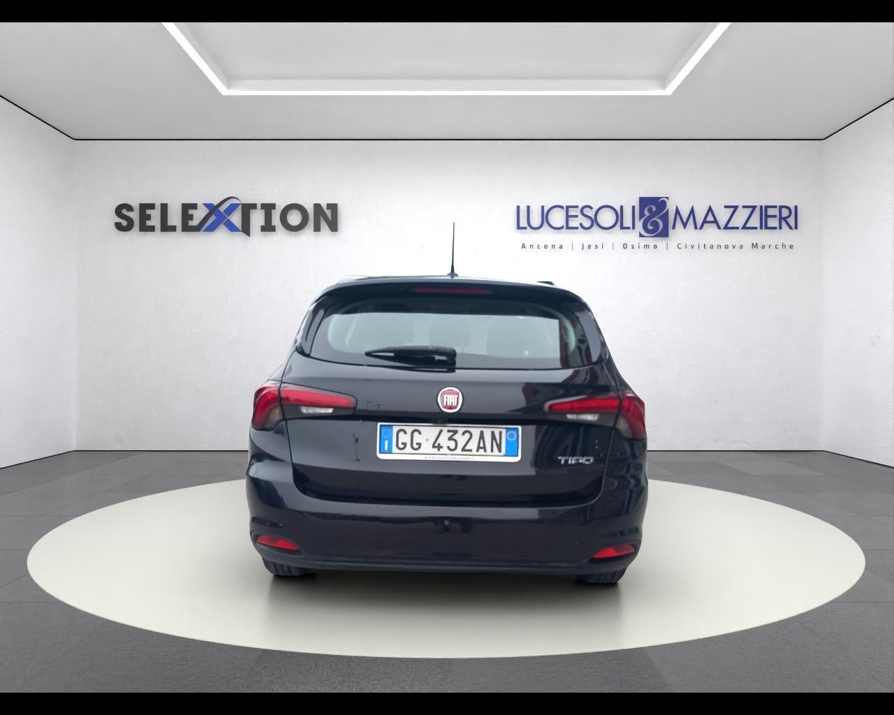 FIAT Tipo (2015-->) - Tipo 1.6 Mjt S&S SW Business