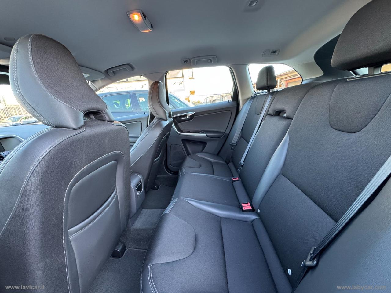 VOLVO XC60 D4 AWD Geartronic Inscription