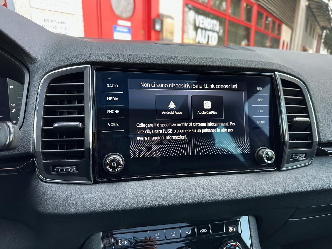 Skoda Karoq 1.5 tsi Executive dsg unipr. TETTO GARANZIA