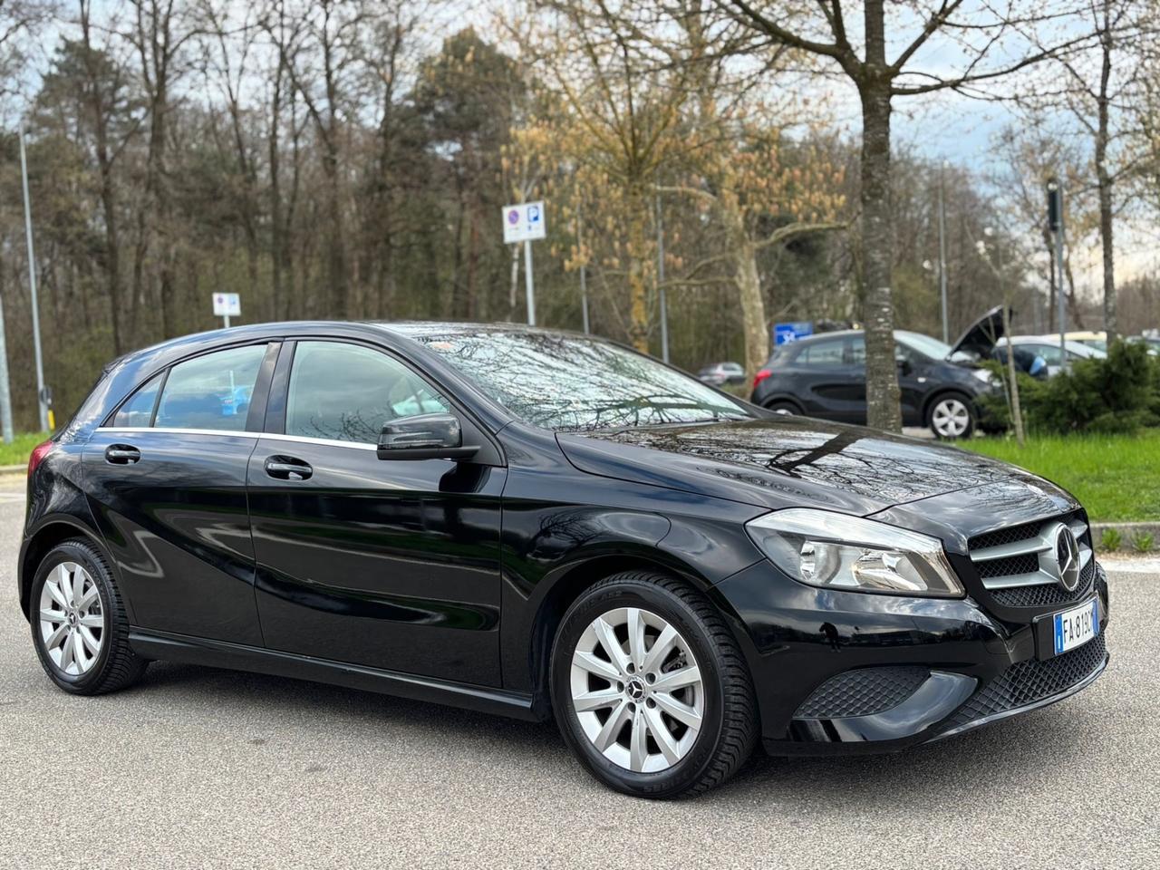 Mercedes-benz A 180 d Automatic Advanced
