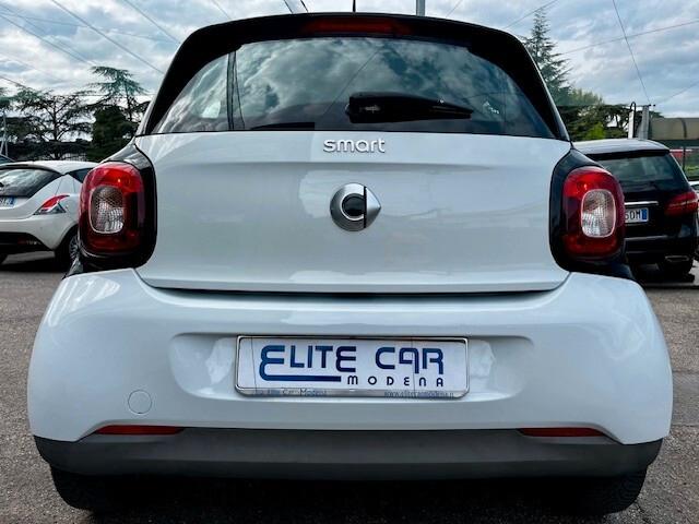 Smart ForFour 1.0 Youngster 71cv "CRUIECE C. / BLUETOOTH / S&S "